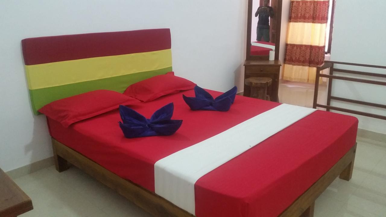 Selahn Inn Katunayaka Esterno foto