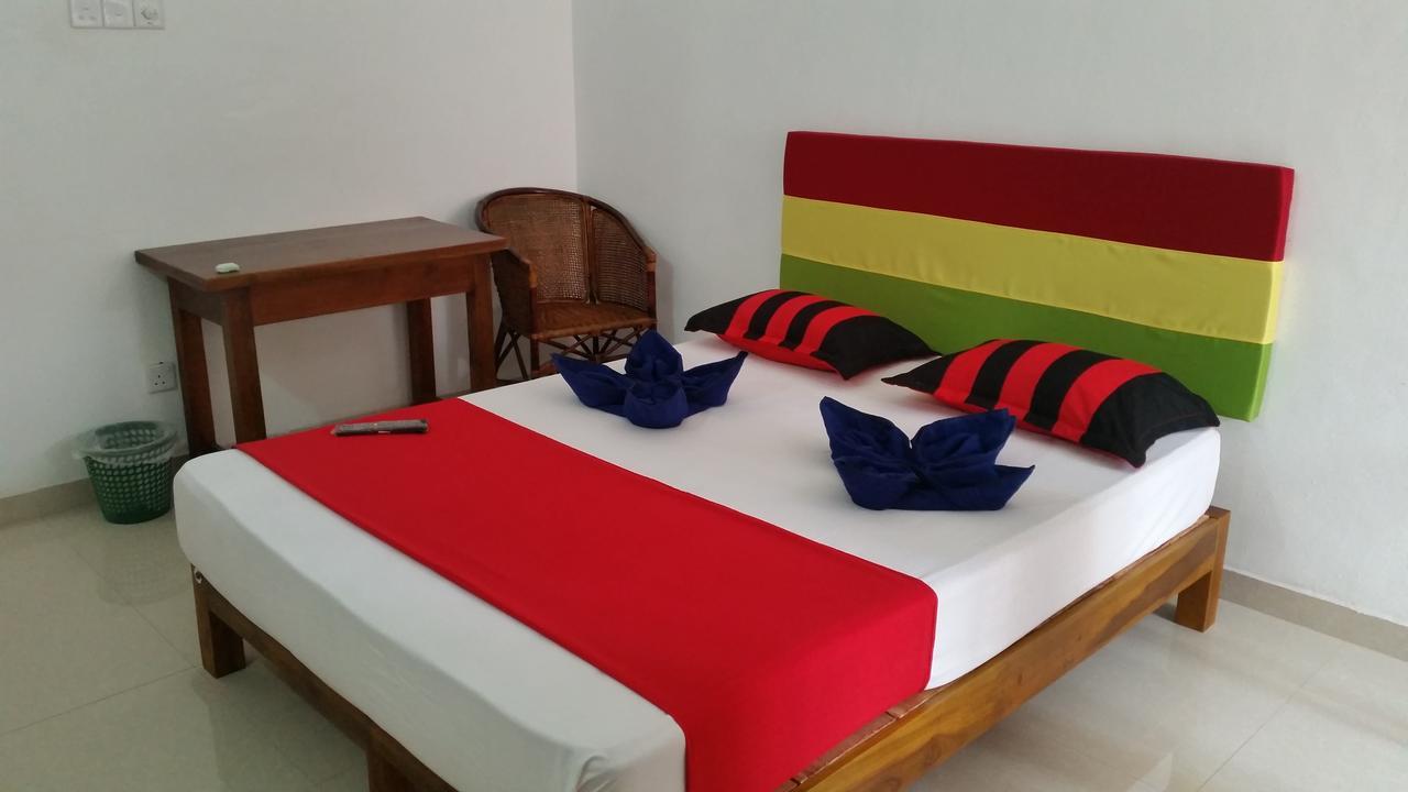 Selahn Inn Katunayaka Esterno foto